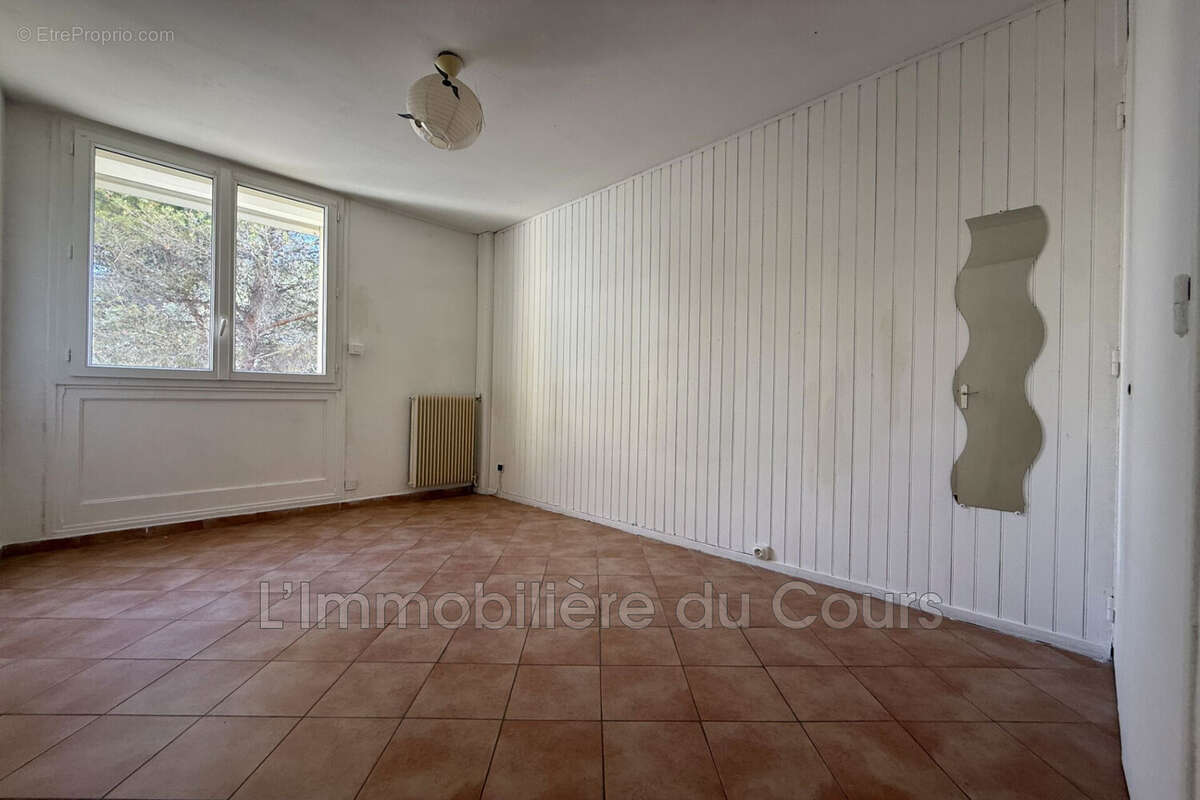 Appartement 72 m² à Martigues  - photo 7