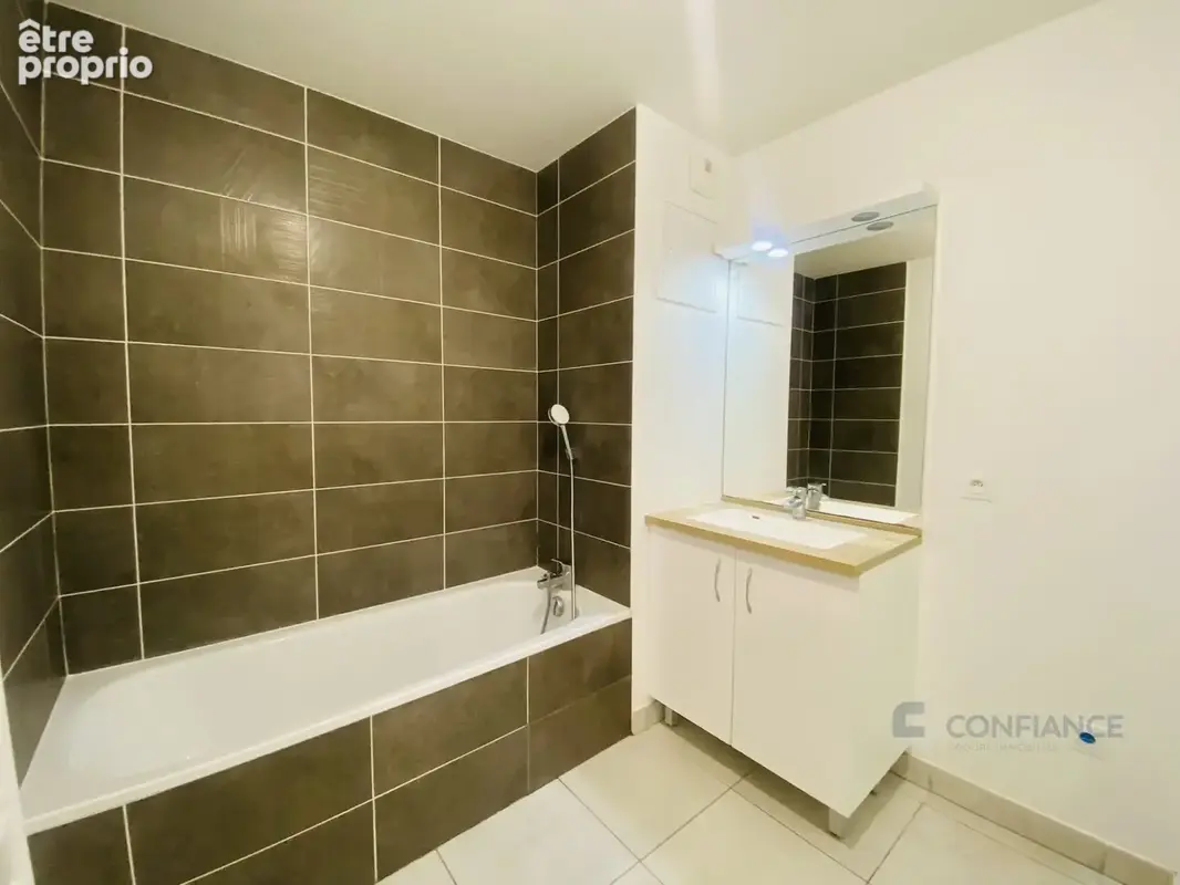 Appartement 58 m² à Vernaison  - photo 7