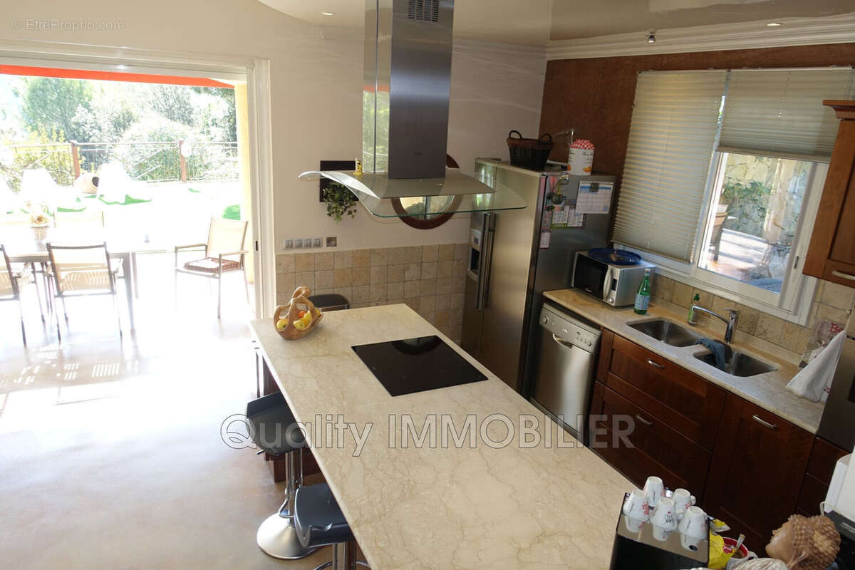 Maison à MOUANS-SARTOUX