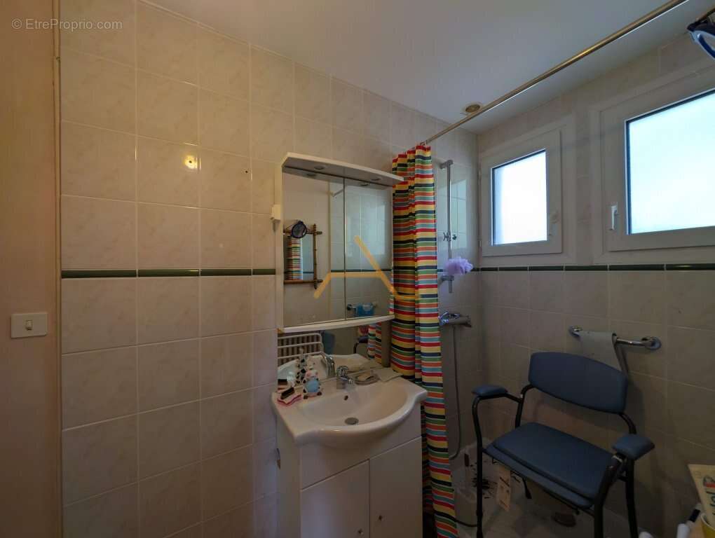 Maison à LE POET-LAVAL