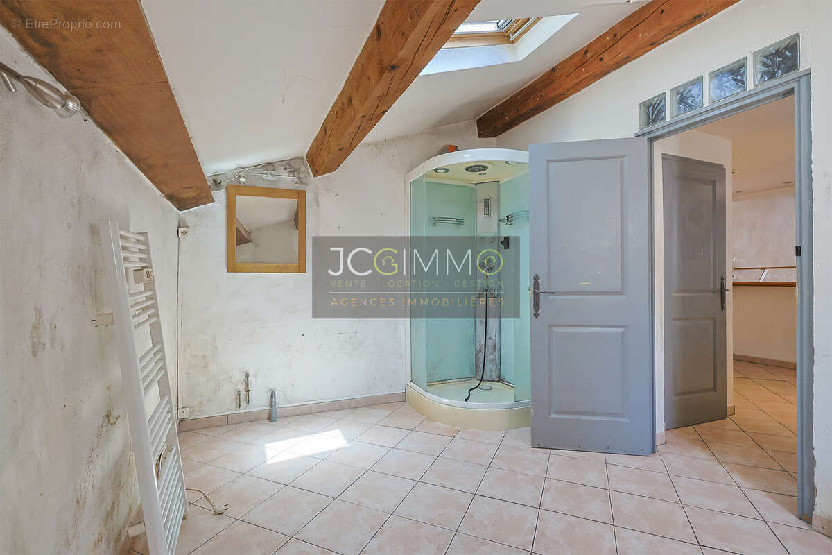 Maison de village 130m2 (T4 + Garage) - photo 9