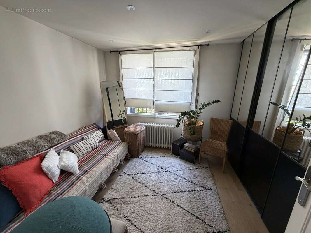 Appartement à L'ETANG-LA-VILLE