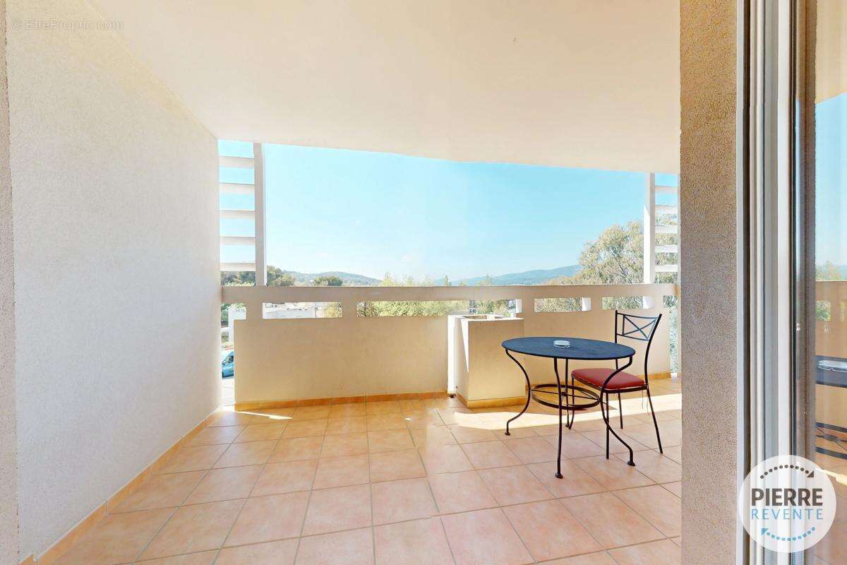 Appartement à SIX-FOURS-LES-PLAGES