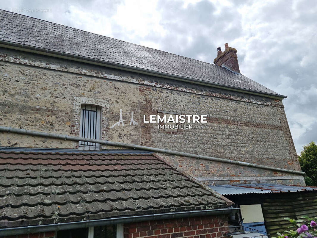 Maison à SAINT-ROMAIN-DE-COLBOSC