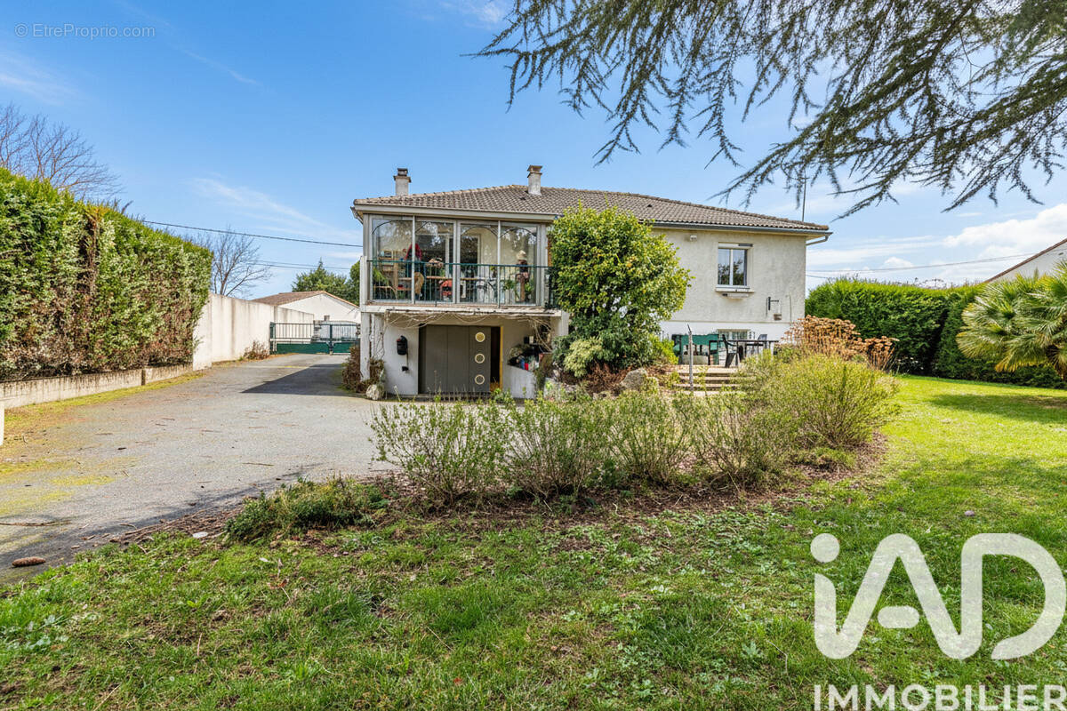 Photo 1 - Maison à LA GENETOUZE