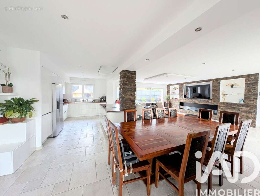 Photo 4 - Maison à CORMEILLES-EN-PARISIS