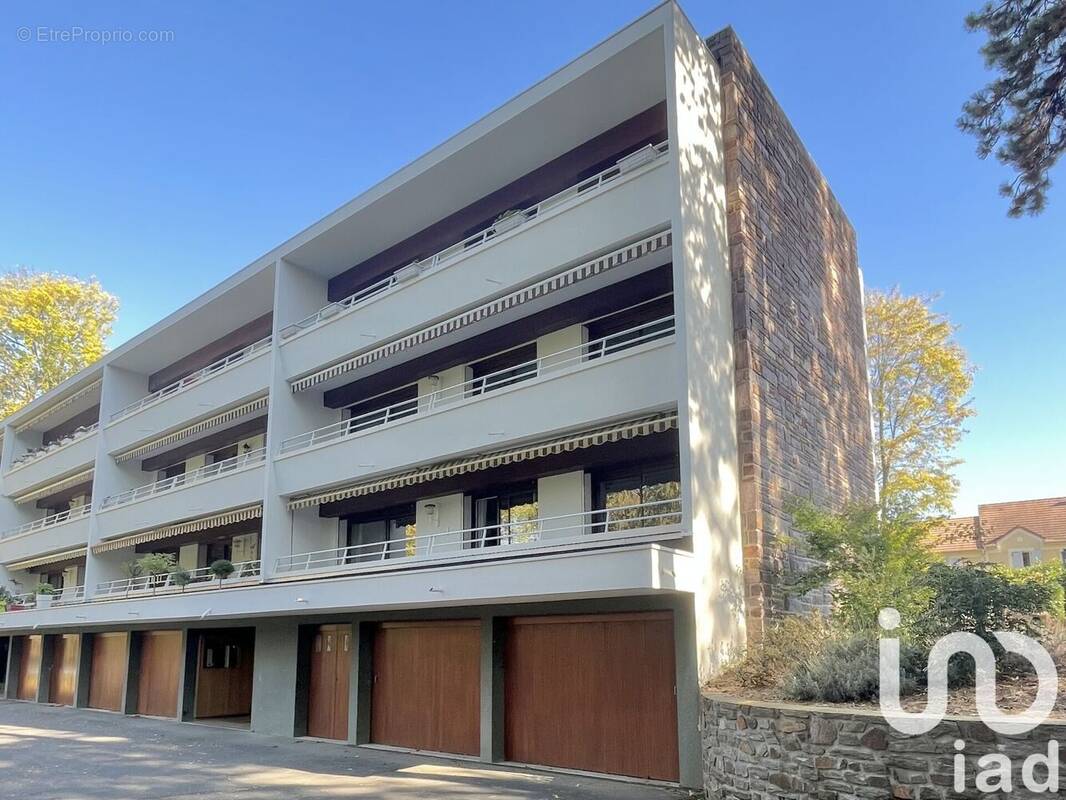 Photo 1 - Appartement à COMBS-LA-VILLE