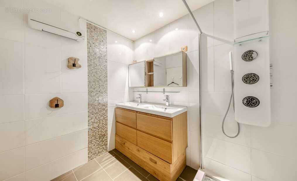 Maison à OZOIR-LA-FERRIERE