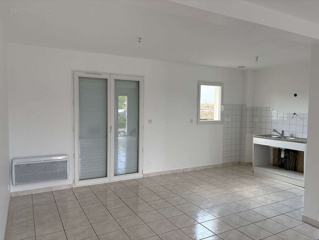 A vendre Plumelin, maison 3 chambres, terrain d'environ 660m² - photo 4