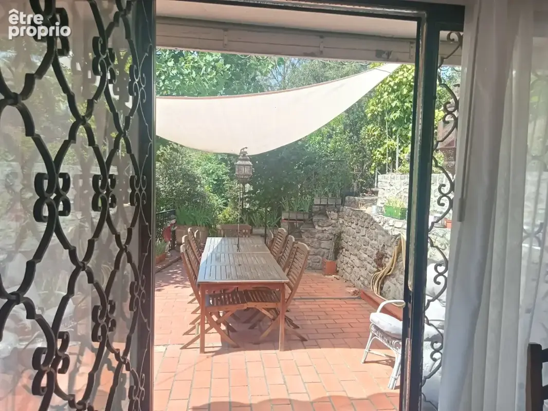 Joyau rare dans le sud de la France : maison avec appartement séparé, piscine chauffée et vaste terrain - photo 15