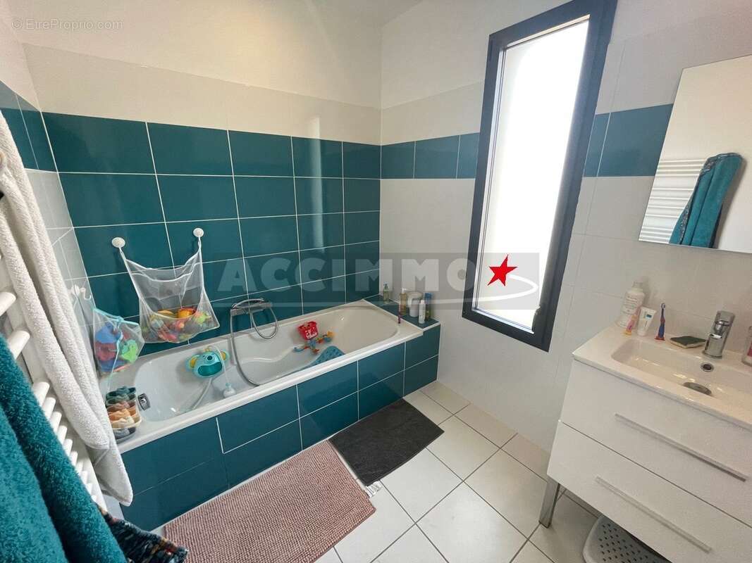 Maison à DREMIL-LAFAGE