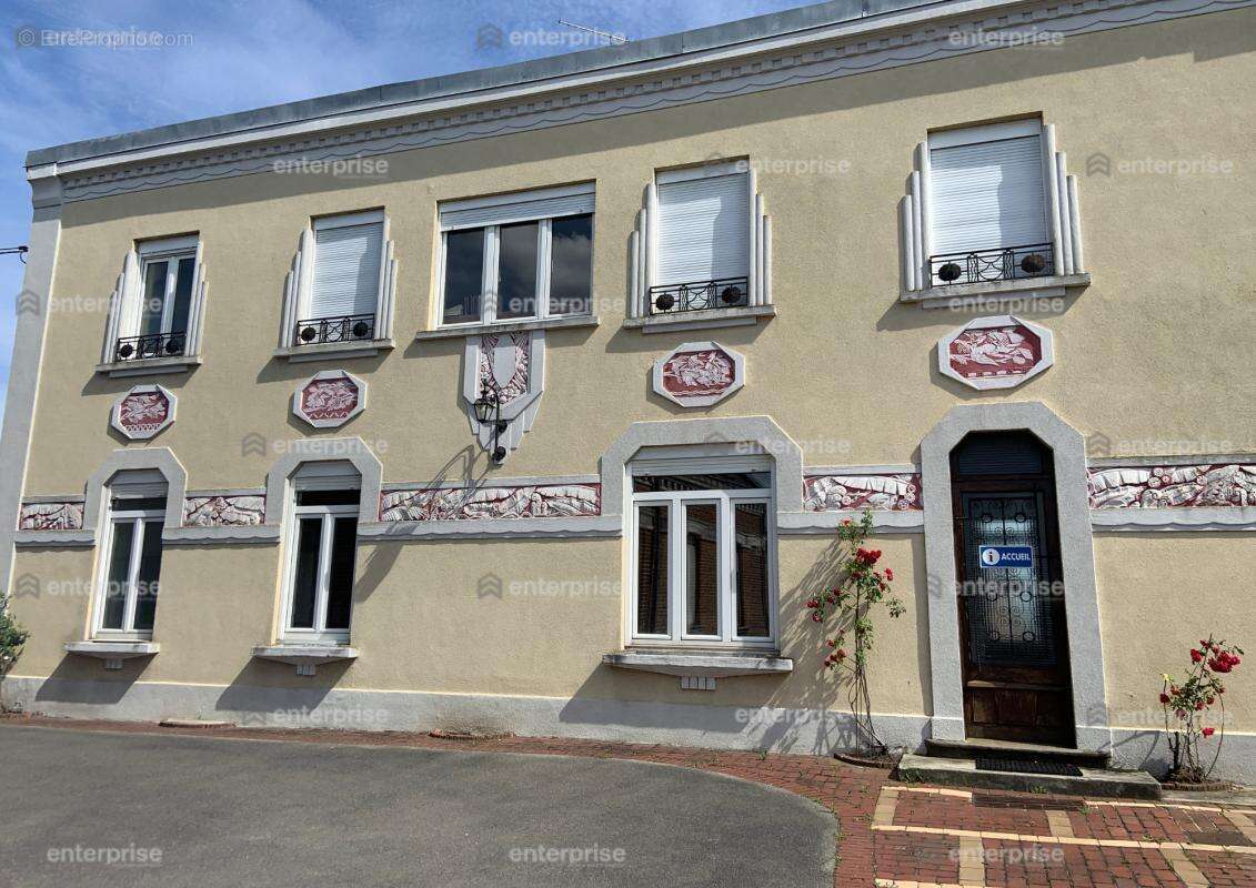 Ensemble immobilier d'activités à fort potentiel de réhabilitation - amiens - photo 2