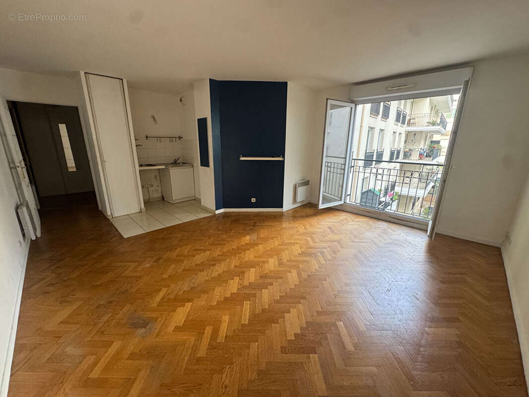 Appartement à PARIS-19E