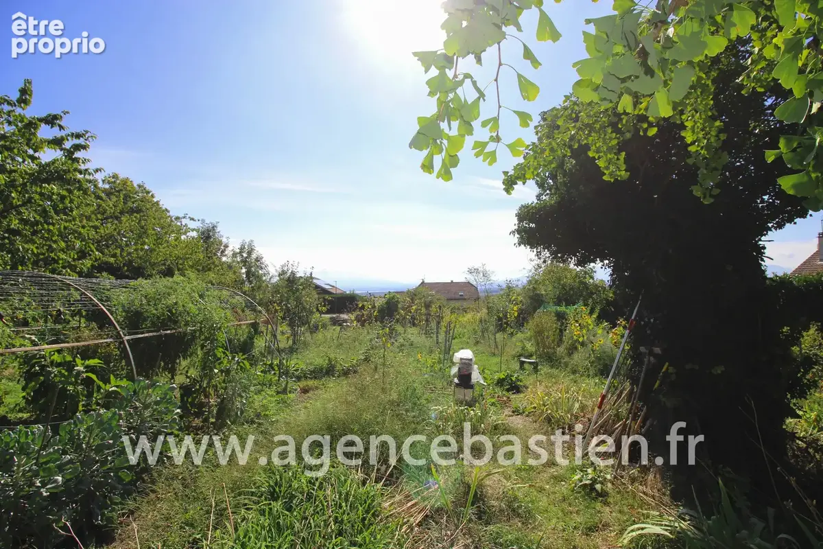 GEX   Terrain constructible de 800 m2 avec vue Mont-Blanc et Alpes   Pitegny   Exclusivité Agence BASTIEN - photo 2