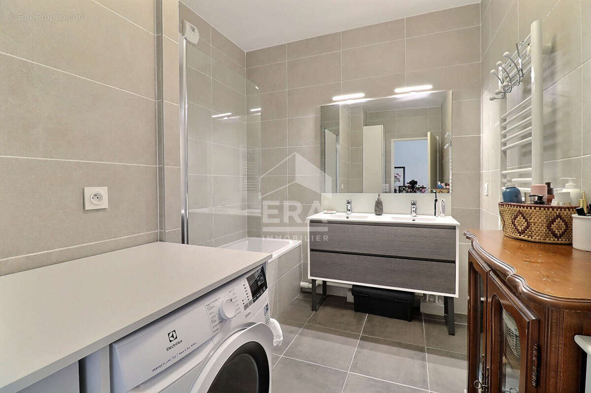 Appartement à RUEIL-MALMAISON