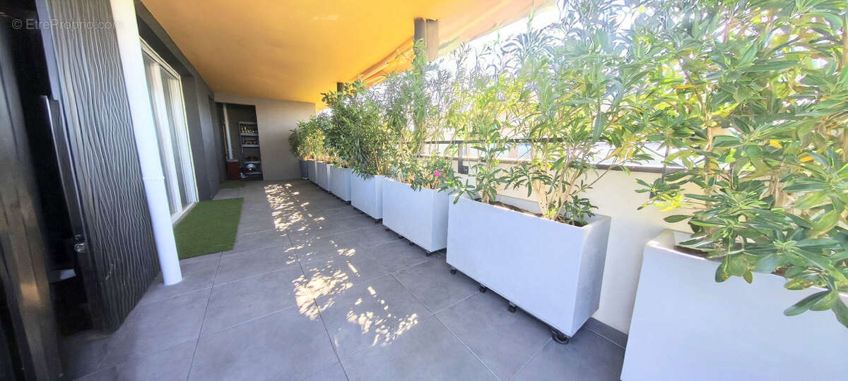Appartement à FREJUS