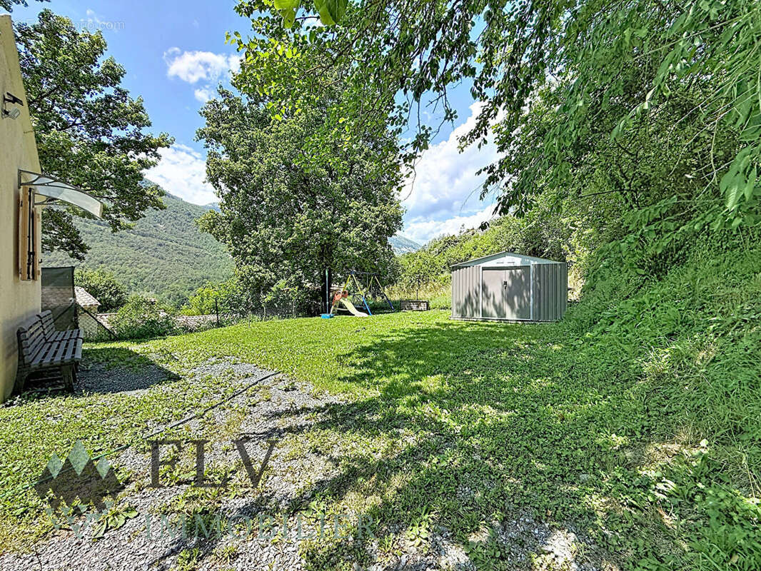 Maison 4 pièce(s) 75 m2 avec son Terrain à Roussillon ! - photo 13