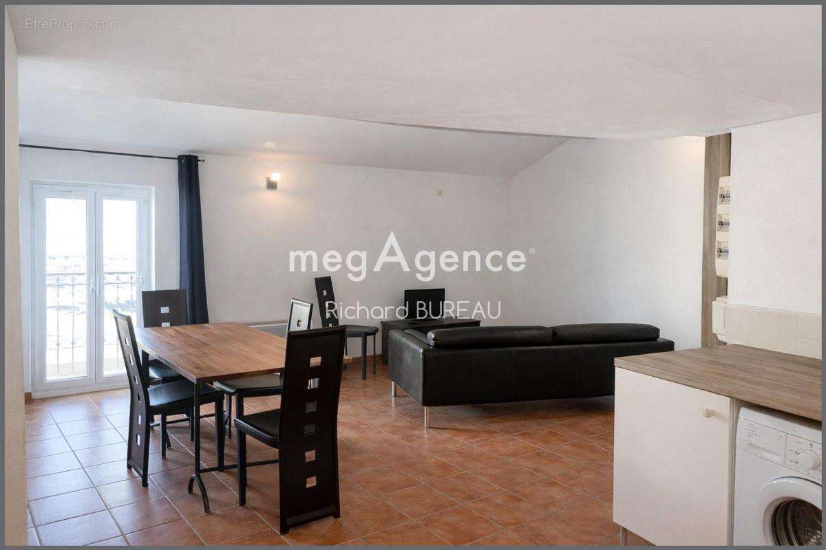 Appartement à LE LUC