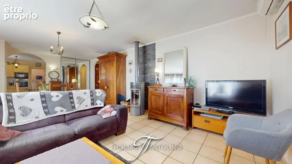 En exclusivite - plain pied - 4 chambres - piscine - panneaux solaire - photo 2