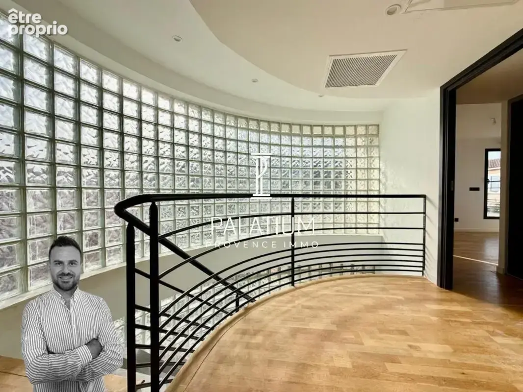 Villa neuve T5 de 127 m² d'architecture Art Déco – Salon-de-Provence - photo 5