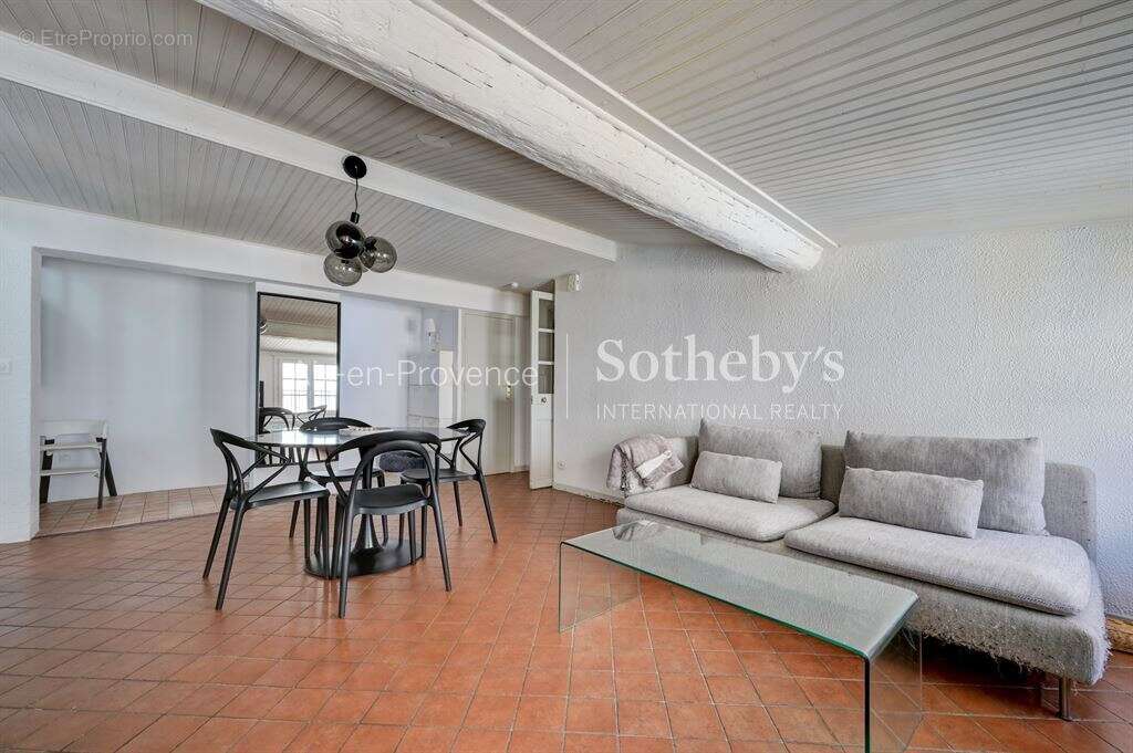 Appartement à AIX-EN-PROVENCE
