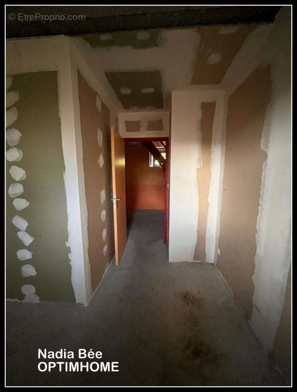 Maison à SAINT-PIERRE-BELLEVUE