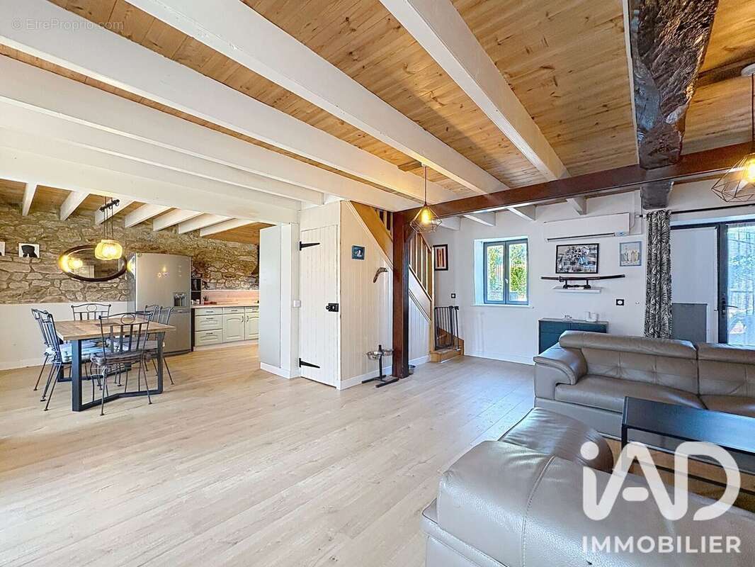 Maison 108 m² à Pleine-Fougeres  - photo 4