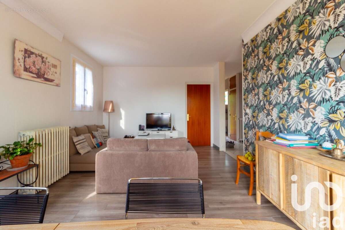 Photo 8 - Maison à SAINT-LEONARD-DE-NOBLAT