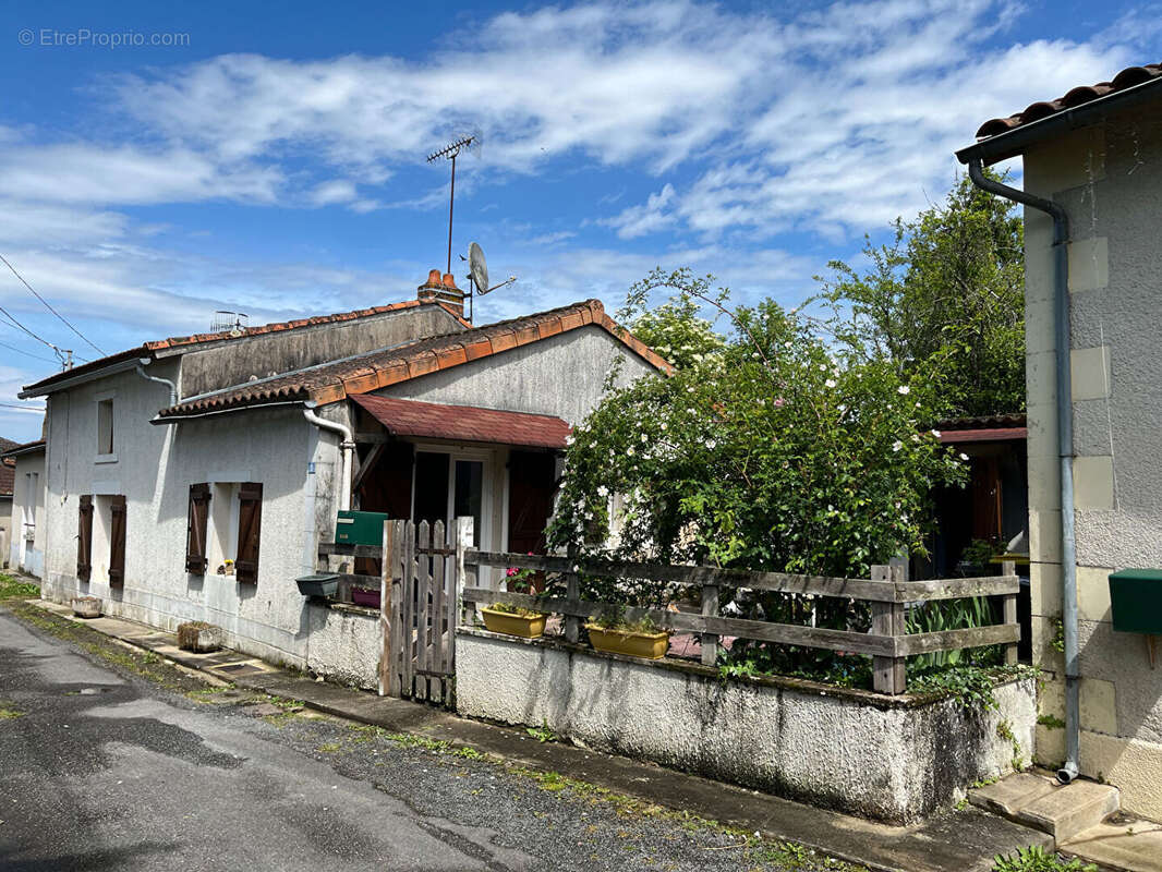 Maison à LE VIGEANT
