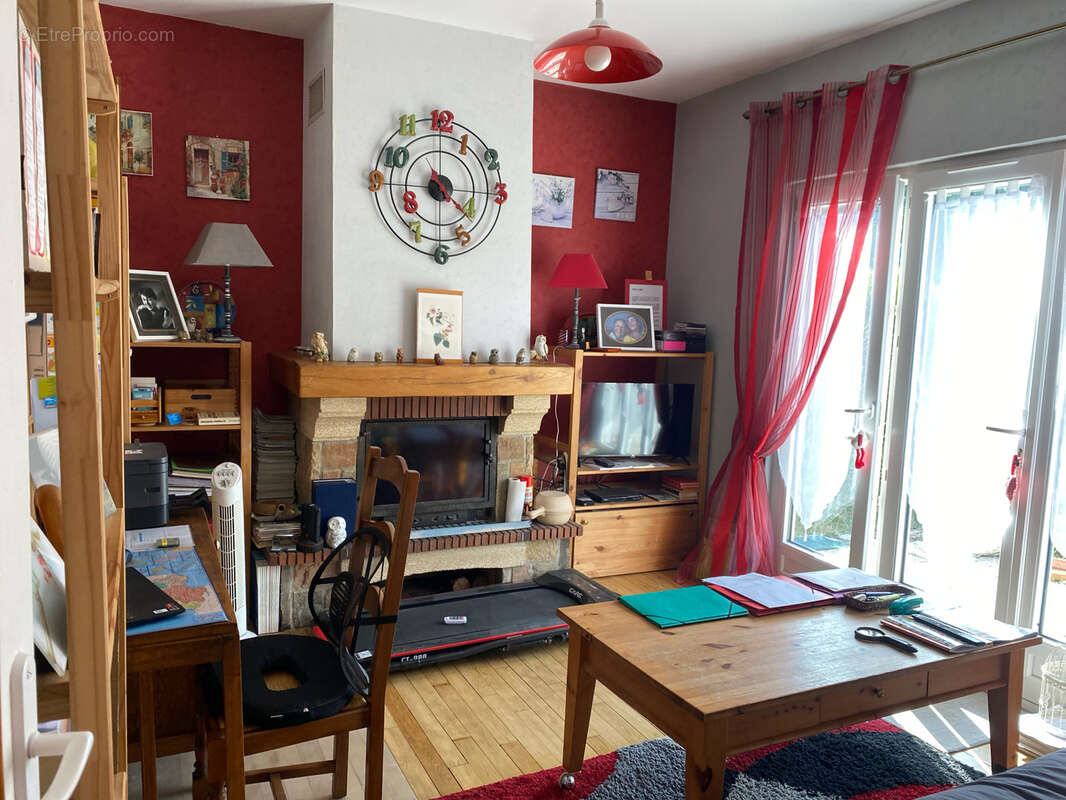 Plain-pied sur 845m2 avec garage a 2 pas du lac ! - photo 17