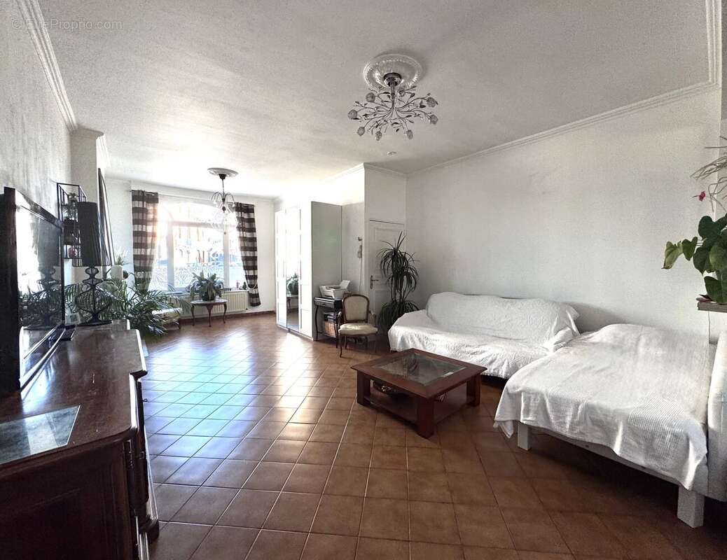 Maison à LA MADELEINE