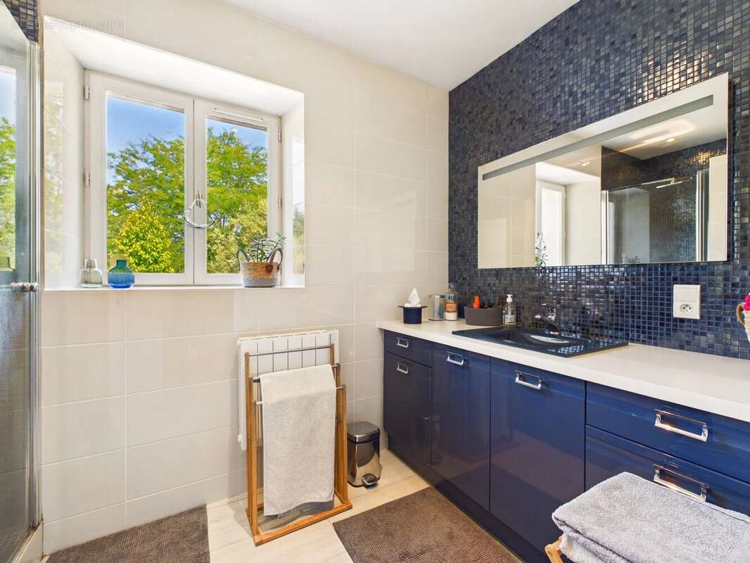 Belle propriété avec piscine et grange aménagée - photo 13