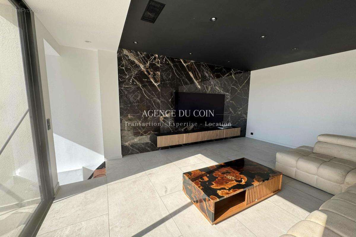 Maison à LE LAVANDOU