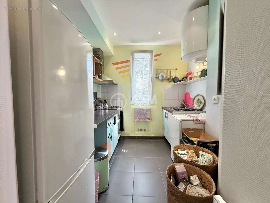 Appartement à COURBEVOIE