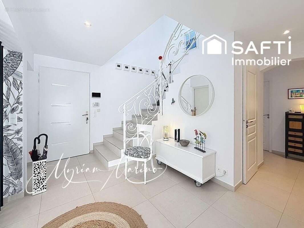 Photo 3 - Maison à FREJUS