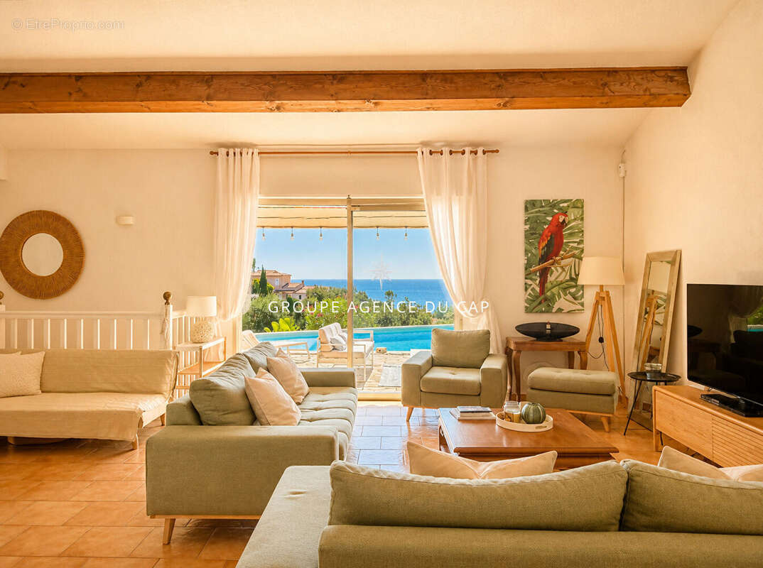 A vendre villa vue mer de plain pied aux issambres de 111m² avec 3 chambres piscine et garage - photo 2