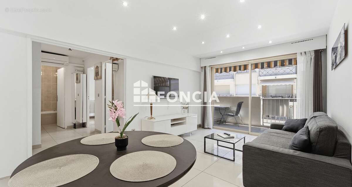 Appartement à CANNES