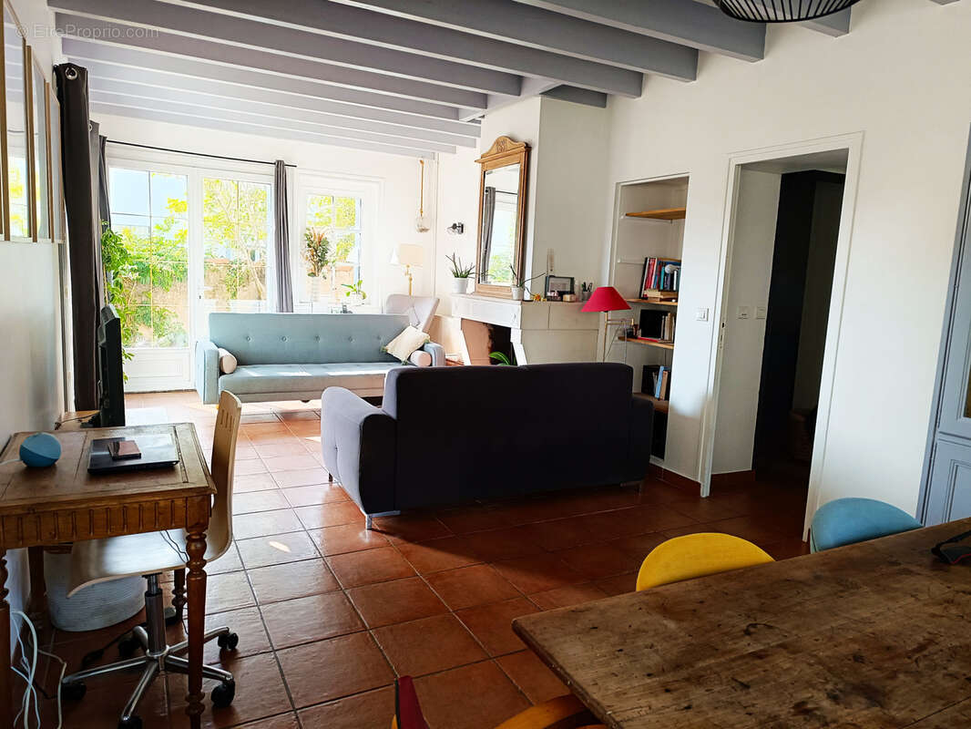 Maison à TALMONT-SUR-GIRONDE