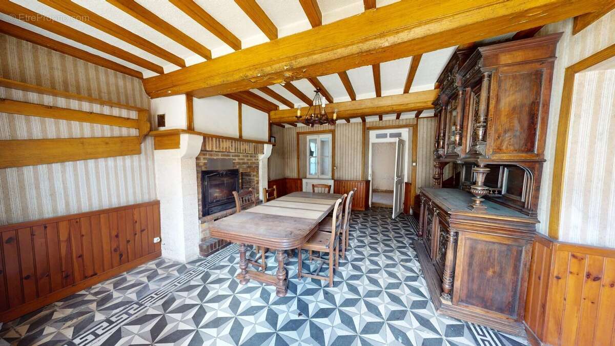 Maison à CERISY-LA-FORET