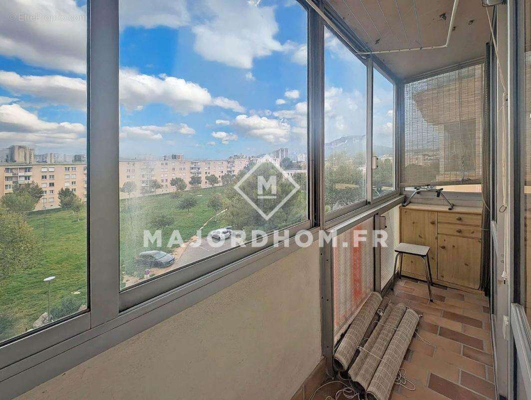 Appartement à MARSEILLE-9E