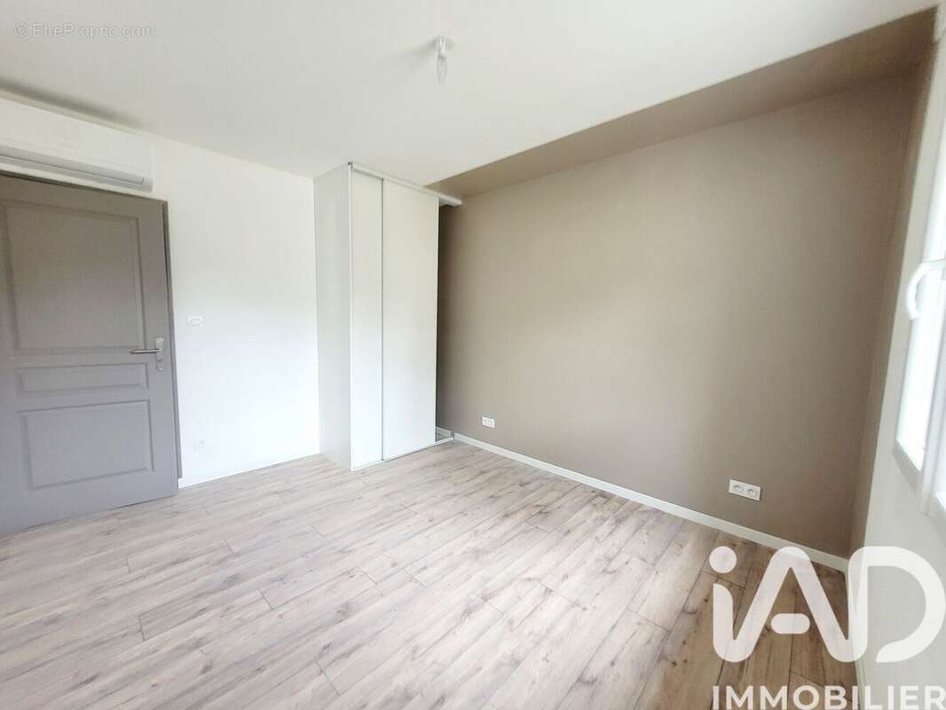 Maison 100 m² à Courtacon  - photo 8