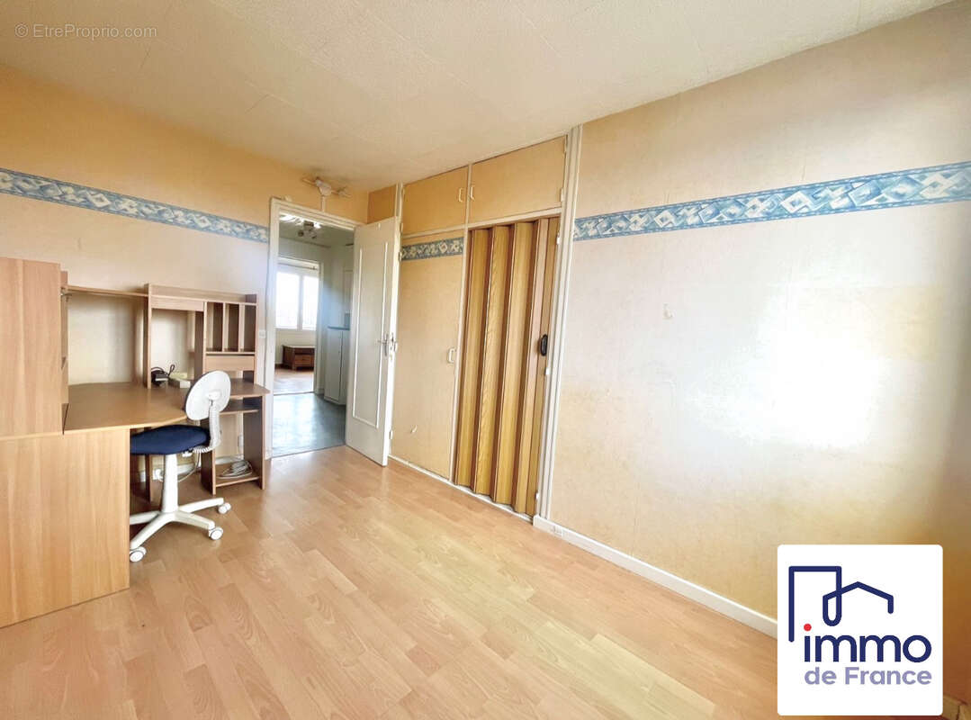 Appartement à LE BLANC-MESNIL