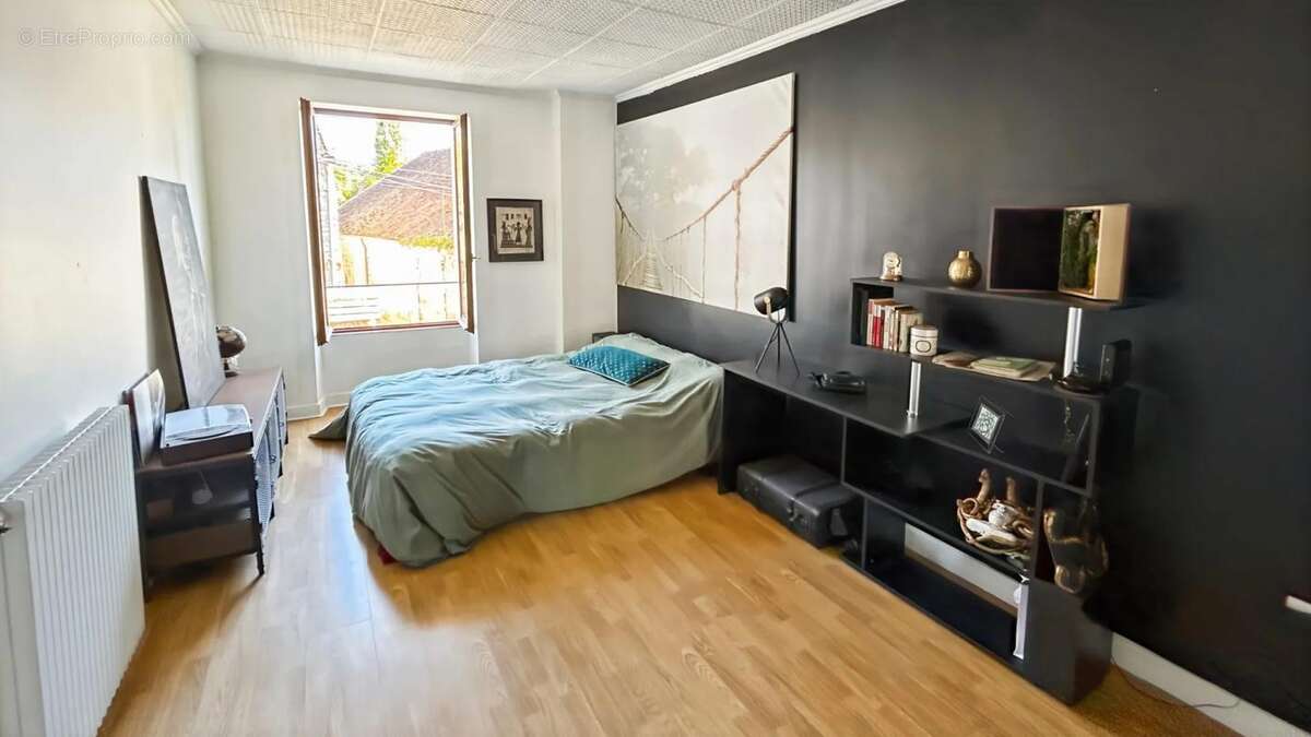 Maison à MONTIGNY-SUR-LOING