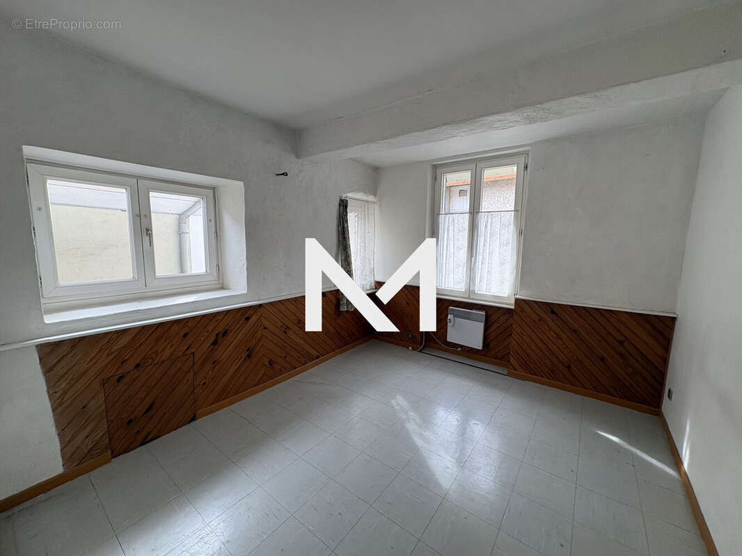 Maison à LA TRONCHE