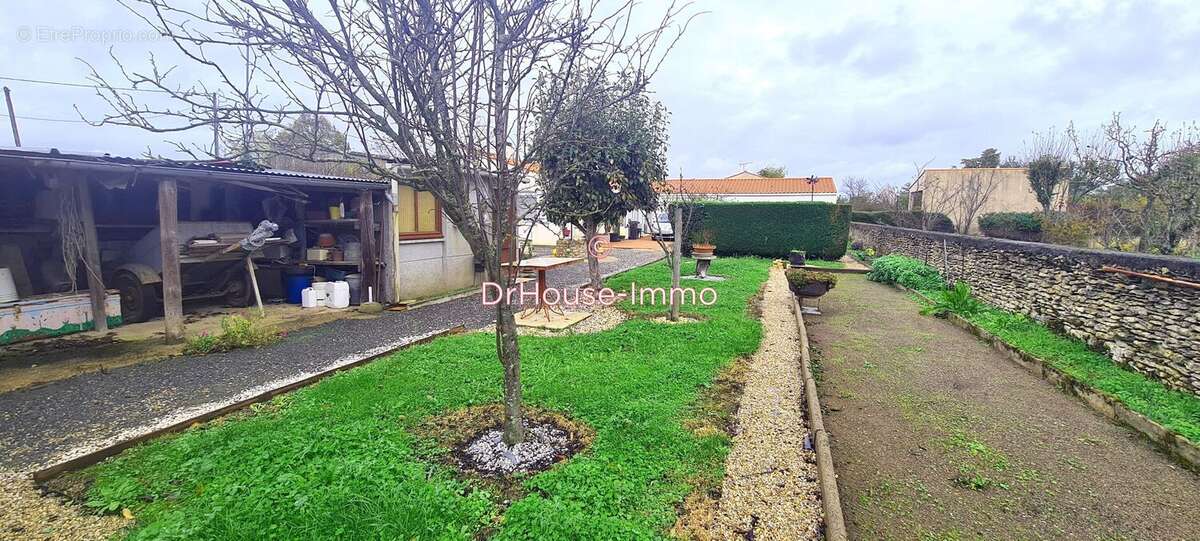 Maison à PUYRAVAULT