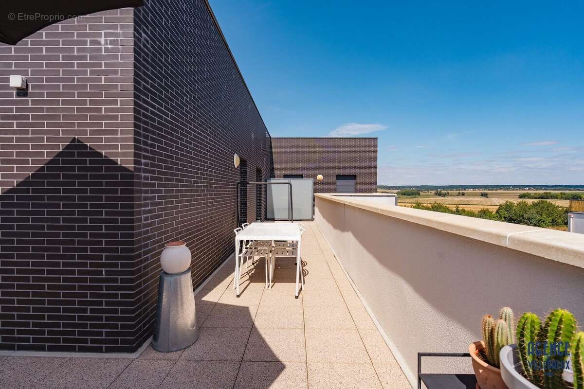 Appartement à VILLEPREUX