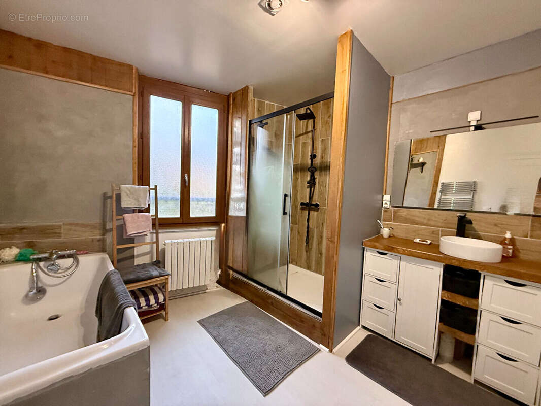 Maison à SAINT-CREPIN-IBOUVILLERS