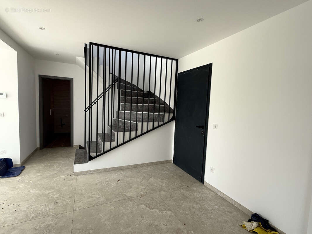 Maison d’exception de 160 m2 avec piscine et vue panoramique sur Metz   Scy-Chazelles - photo 12