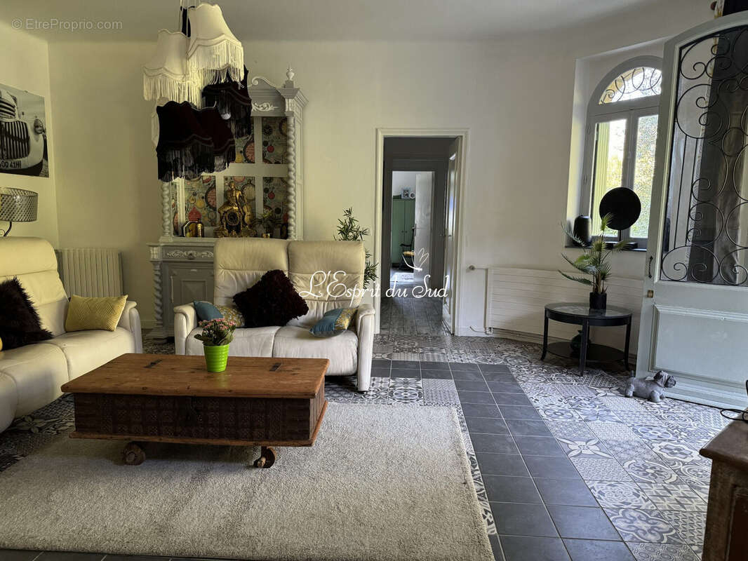 Maison 132 m² à Saint-Antonin-Noble-Val  - photo 7