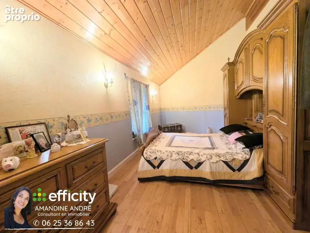 Maison 208 m² à Saint-Germain-Au-Mont-D'or  - photo 5